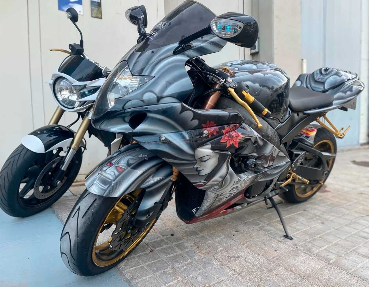 intado y restauración de motos en Badalona con acabados profesionales y personalizados 