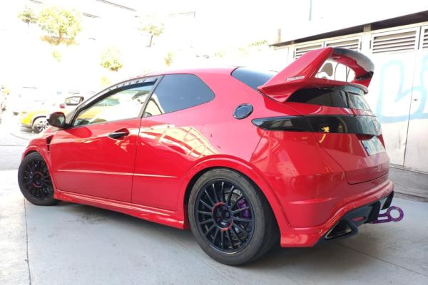 Tu taller de chapa y pintura en Badalona con más de 20 años de experiencia 