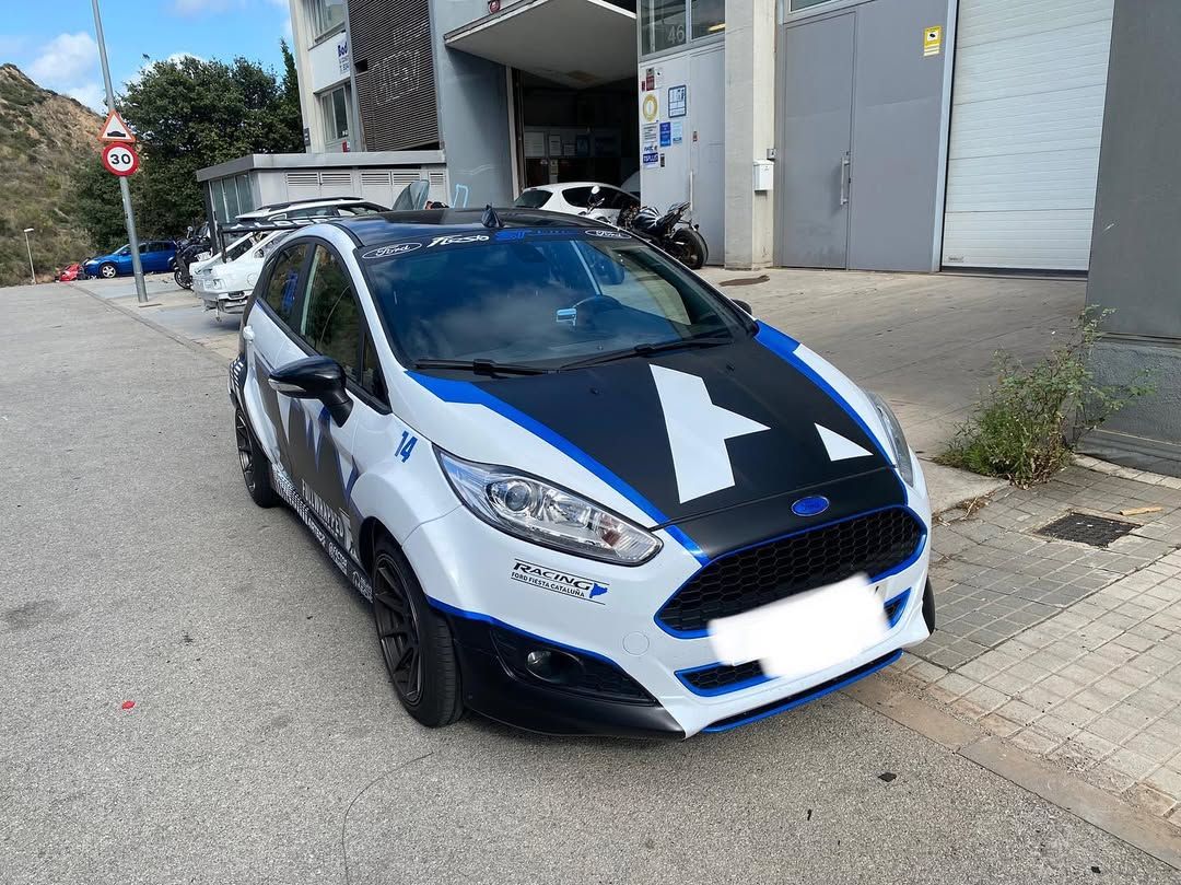 Tu taller de chapa y pintura en Badalona restauración de coches clásicos